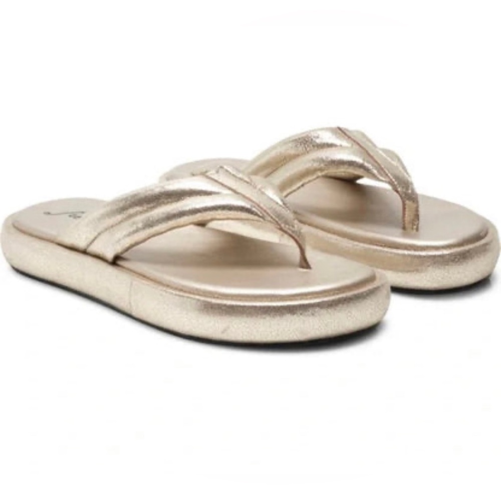 Free People Gold Flip Flop Sandals Brand New Size 8.5